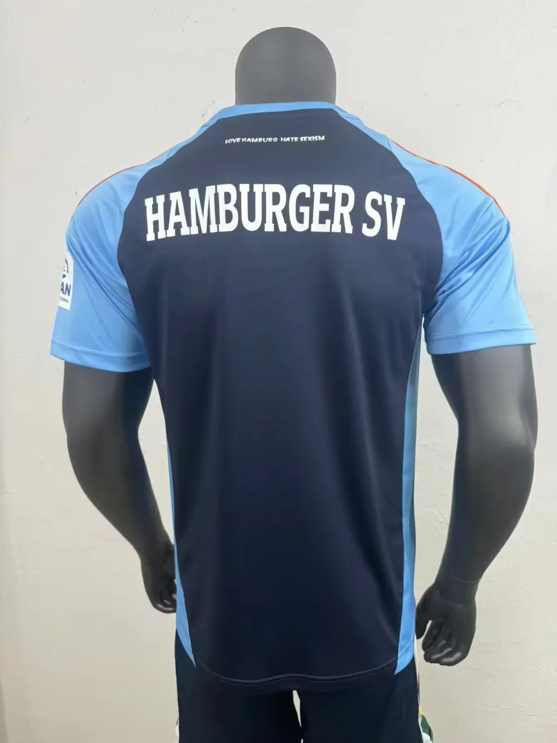 Hamburger VS férfi szurkolói mez 202425 ×Speciális kiadás×