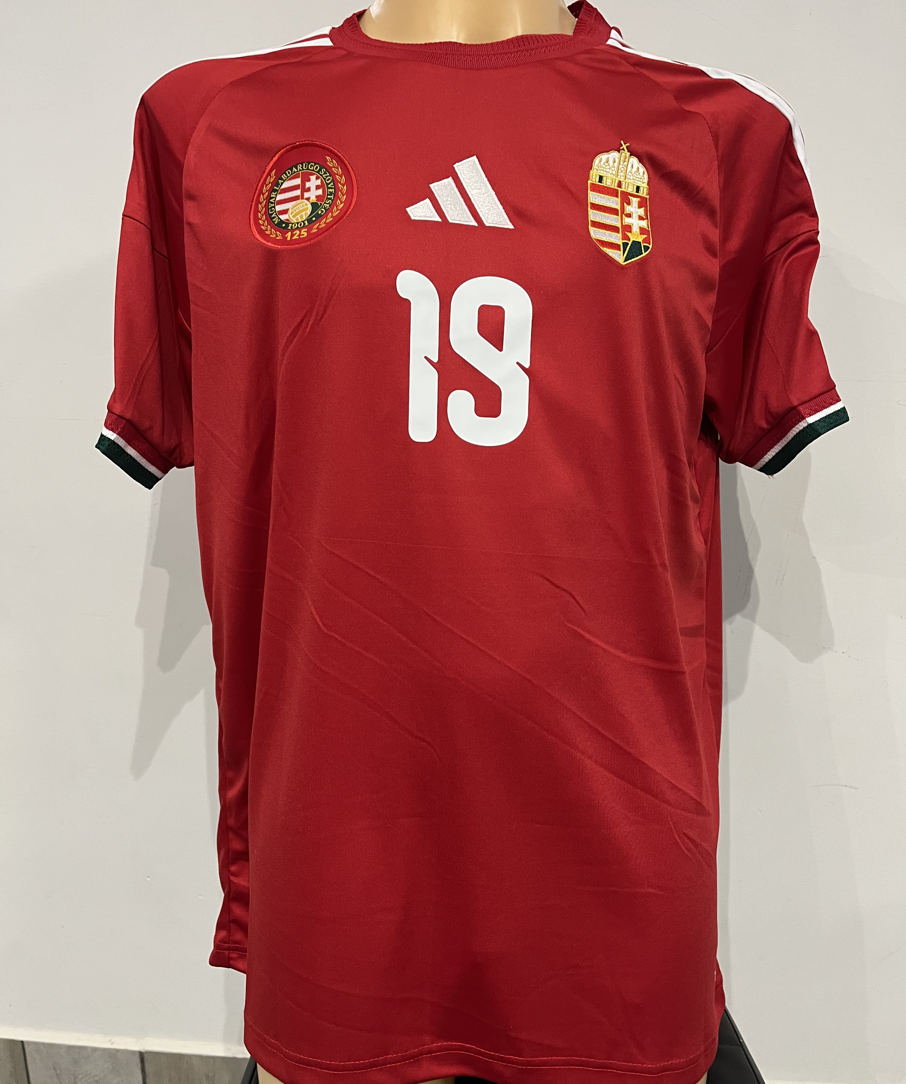 Magyarország férfi szurkolói mez 2026 ×hazai-WCQ26 logó+Varga #19× XL