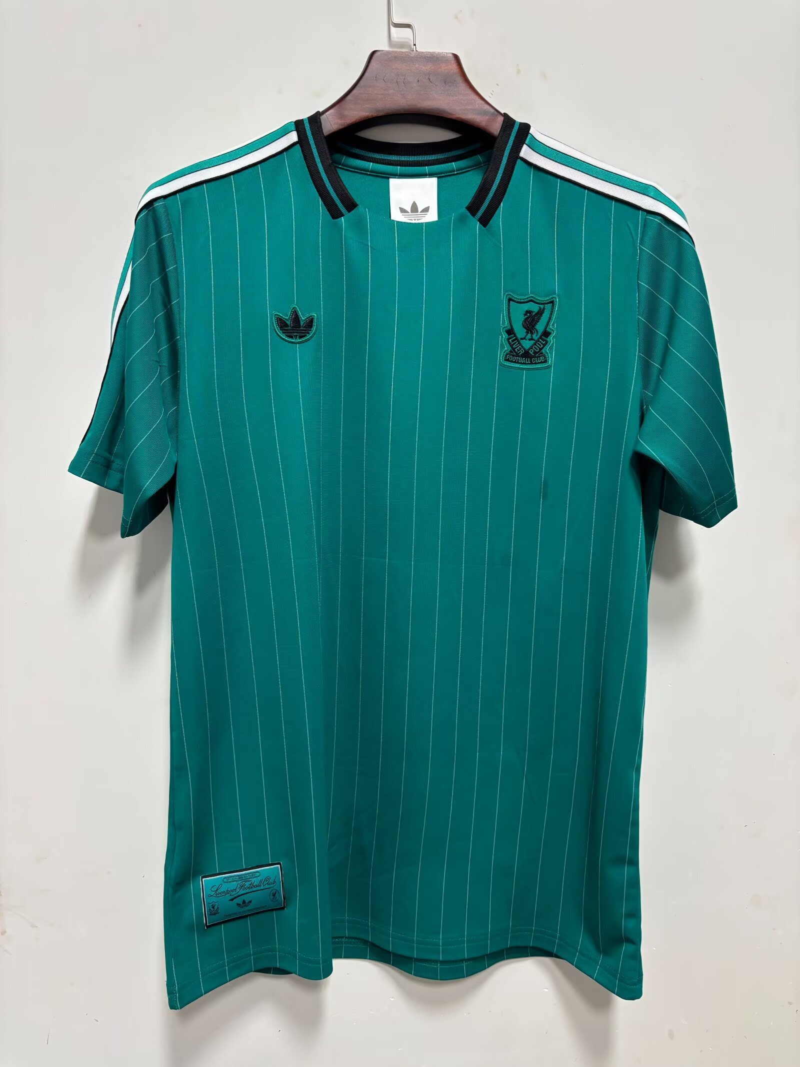 Liverpool férfi póló 2025/26 ×Retro több színben×